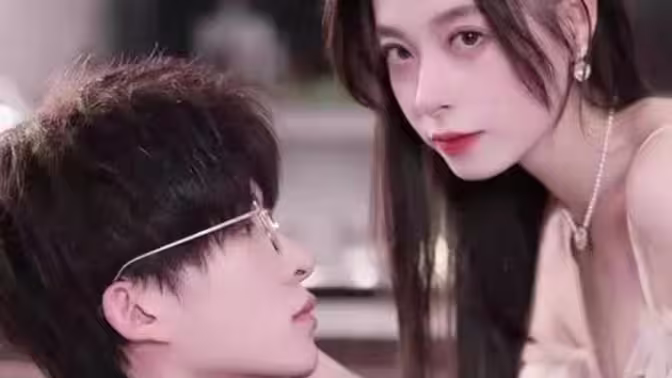 離婚后，夫人成了千億大佬(全集)